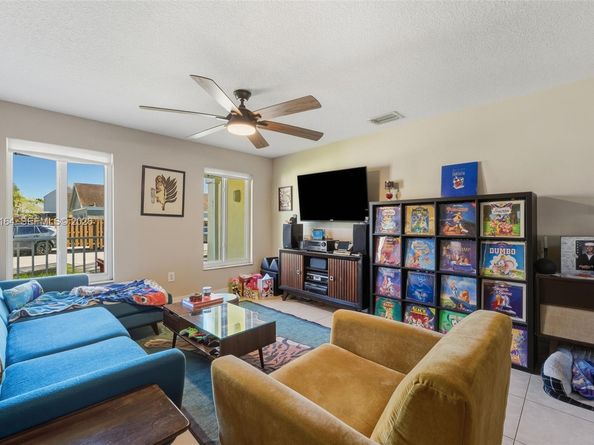 235 SW 159th Way, Sunrise FL 33326