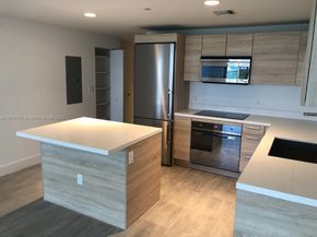 16385 Biscayne Blvd 1005, North Miami Beach FL 33160