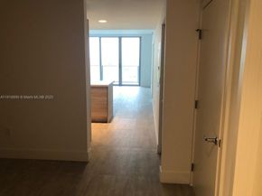 16385 Biscayne Blvd 1005, North Miami Beach FL 33160