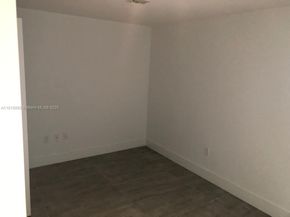 16385 Biscayne Blvd 1005, North Miami Beach FL 33160
