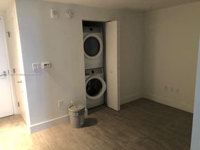 16385 Biscayne Blvd 1005, North Miami Beach FL 33160