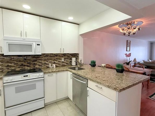 2081 S Ocean Dr 308, Hallandale Beach FL 33009