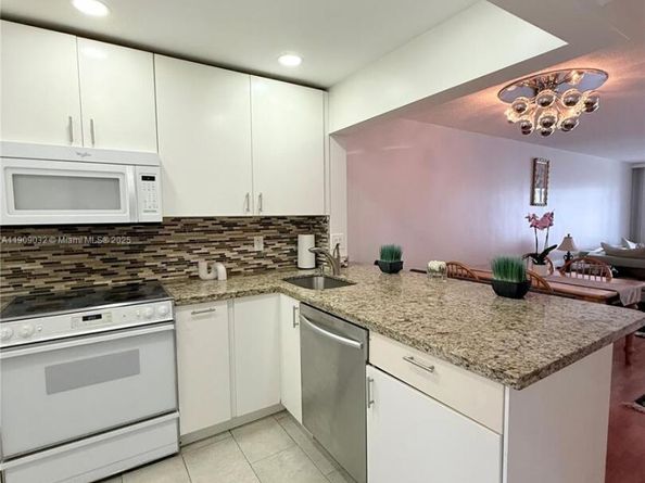 2081 S Ocean Dr 308, Hallandale Beach FL 33009