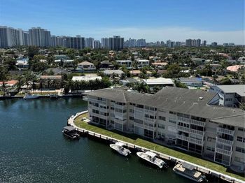 427 Golden Isles Dr