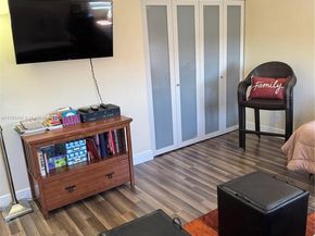 427 Golden Isles Dr 11J, Hallandale Beach FL 33009