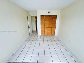 3610 NW 21st St 205, Lauderdale Lakes FL 33311