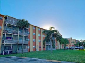 3610 NW 21st St 205, Lauderdale Lakes FL 33311
