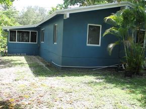 3577 Charles Ave, Miami FL 33133
