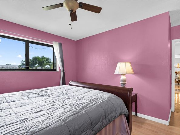 801 NW 203rd St, Miami Gardens FL 33169