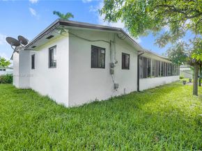 801 NW 203rd St, Miami Gardens FL 33169