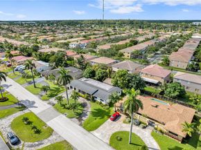 801 NW 203rd St, Miami Gardens FL 33169