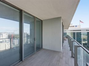 88 SW 7th St 2302, Miami FL 33130