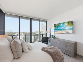 88 SW 7th St 2302, Miami FL 33130