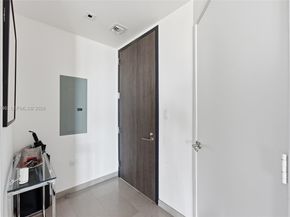 88 SW 7th St 2302, Miami FL 33130