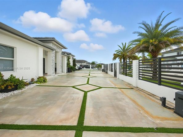 19302 SW 132nd Path, Miami FL 33177