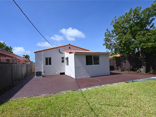 2949 SW 14th St, Miami FL 33145