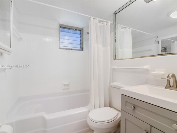 2400 NE 9th St 201, Fort Lauderdale FL 33304
