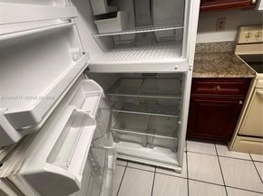 10975 SW 107th St 202, Miami FL 33176