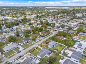 19525 NW 38th Ct, Miami Gardens FL 33055