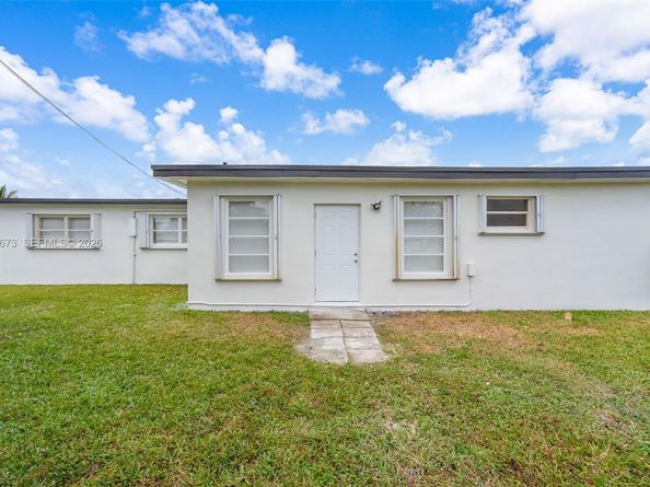 19525 NW 38th Ct, Miami Gardens FL 33055