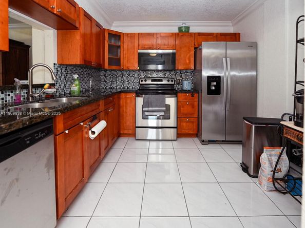 130 S Shore Dr 3C, Miami Beach FL 33141