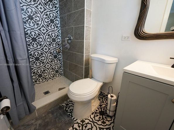 130 S Shore Dr 3C, Miami Beach FL 33141