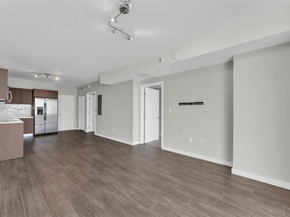 1600 SW 1st Ave 703, Miami FL 33129