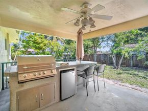 1821 SW 98th Ter, Miramar FL 33025