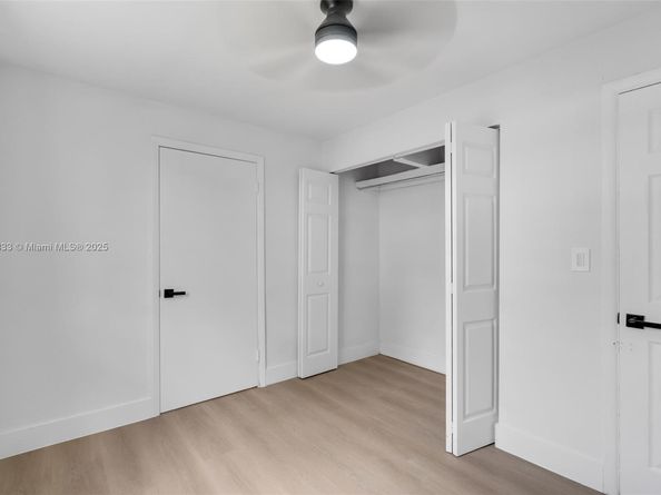 11030 SW 42 St, Miami FL 33165