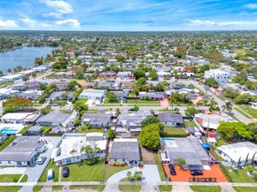 11030 SW 42 St, Miami FL 33165