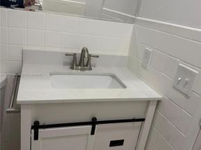 2905 Pierce St 14, Hollywood FL 33020