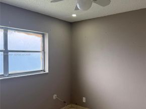 2905 Pierce St 14, Hollywood FL 33020