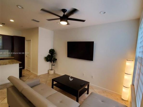 1430 NW 48th Dr, Boca Raton FL 33431