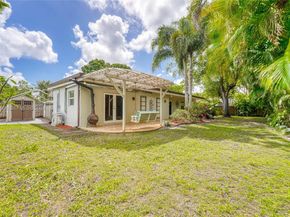 661 NW 66th Ave, Plantation FL 33317
