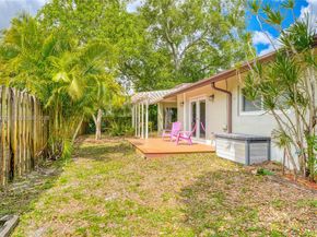 661 NW 66th Ave, Plantation FL 33317