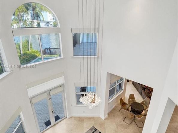 1575 Windjammer Way, Hollywood FL 33019