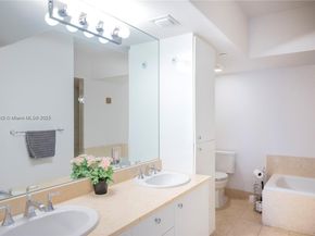 19900 E Country Club Dr 318, Aventura FL 33180