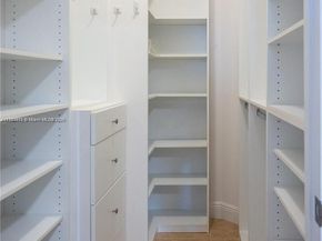 19900 E Country Club Dr 318, Aventura FL 33180