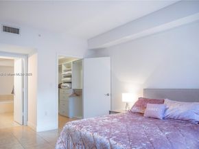 19900 E Country Club Dr 318, Aventura FL 33180