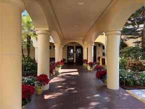 9495 Evergreen Pl 102, Davie FL 33324