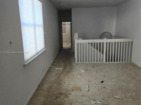 933 N Harbor Vw N, Hollywood FL 33019