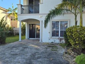 933 N Harbor Vw N, Hollywood FL 33019