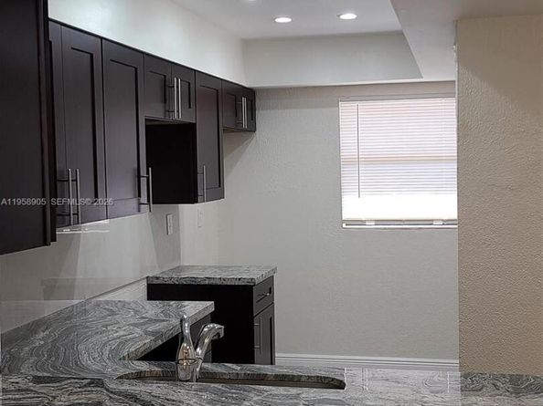 4020 Del Rio Way, Sunrise FL 33351