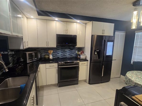 12500 SW 5th Ct 307M, Pembroke Pines FL 33027