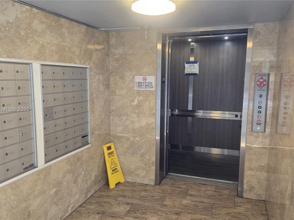 12500 SW 5th Ct 307M, Pembroke Pines FL 33027