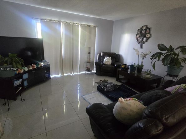 12500 SW 5th Ct 307M, Pembroke Pines FL 33027