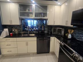 12500 SW 5th Ct 307M, Pembroke Pines FL 33027