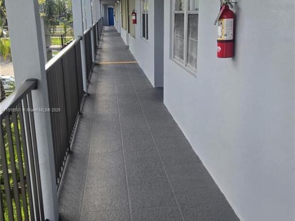 12500 SW 5th Ct 307M, Pembroke Pines FL 33027