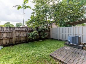 59 SE 3rd Ave 59, Hallandale Beach FL 33009