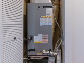 59 SE 3rd Ave 59, Hallandale Beach FL 33009